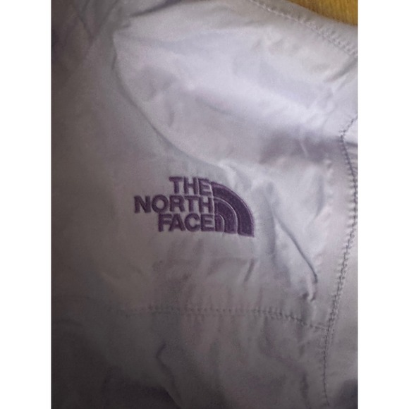 The North Face Kids Lilac Hooded Waterproof Rain Jacket Size M 10-12 - Picture 3 of 4